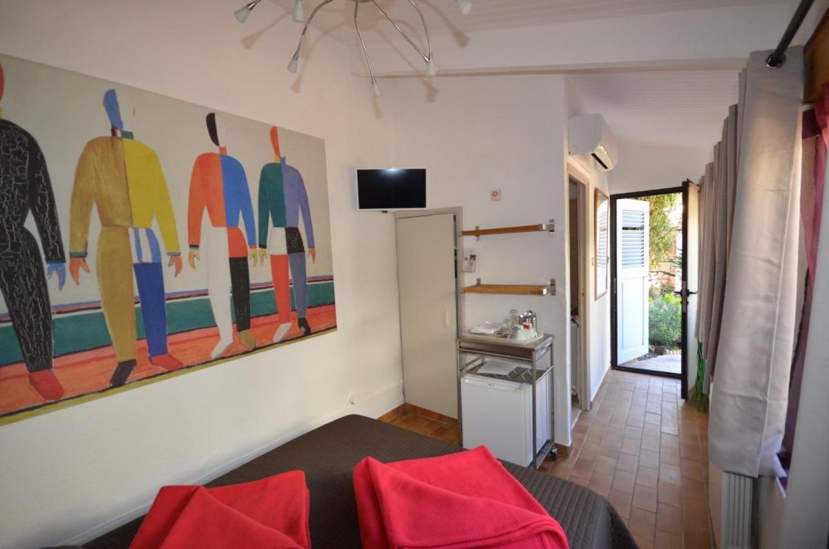 Le Clos Des Galejades Porquerolles Habitación foto